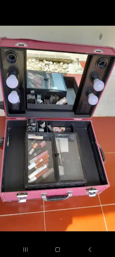 Koper Make UP Masami Suoko