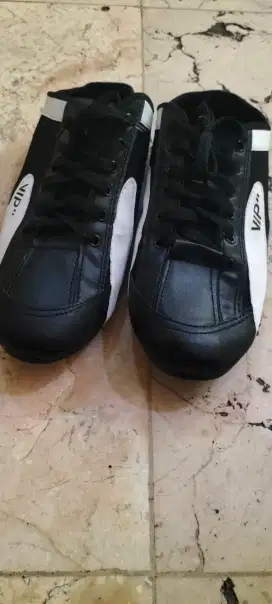 Jual sepatu sandal merk VIP