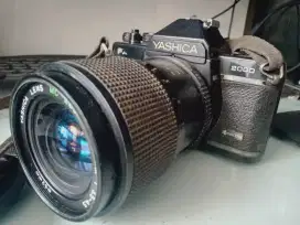 Kamera vintage yashica fx2000