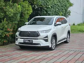Toyota Inova Q Hybrid Modelista th23  odo 9 ribu  barang seperti Baru.