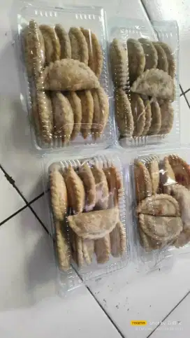 CIRENG AYAM SUWIR KUAH SEBLAK 1000 an