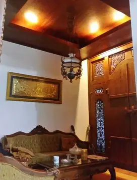 Rumah Vintage Nyaman Terawat di Antapani