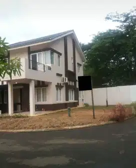 Dijual cepat Rumah Luas Hook Kuldesak Kota Wisata Cibubur