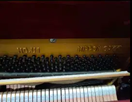 Yamaha piano U1 warna coklat