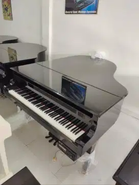 Yamaha grend piano C3 Sery terbaik disklaver