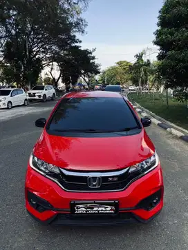 Jazz Rs cvt 2021 metic