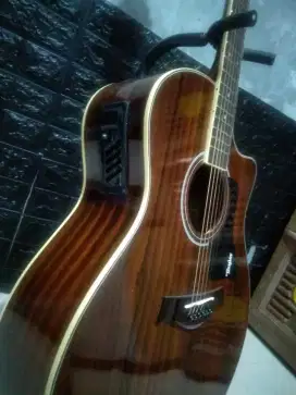 gitar elektrik baru