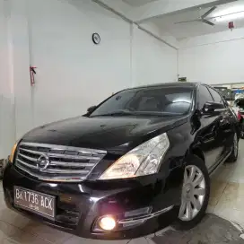 Nissan teana 2.5 XV sunroof thn 2011