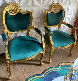 Kursi jati hijau botol