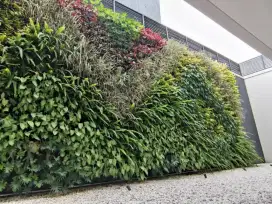 taman vertical garden