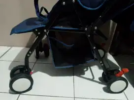 Stroller bayii dorong warna biru hitam
