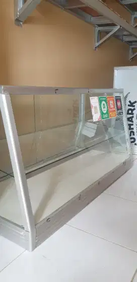 Etalase makanan bisa jajanan jg gratis kulkas mistsubishi 1pintu