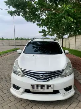Dijual cepat BU Nissan Grand Livina Matic HWS AT 2014 siap pakai irit