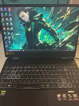 Laptop Gaming Acer Nitro V 15, RAM 32 GB, SSD 1 TB, BONUS KIBORD NOIR