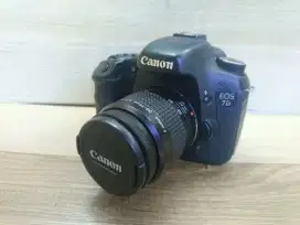 Kamera DSLR Profesional Canon 7D