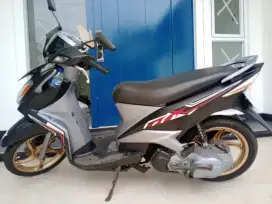 Yamaha Xeon 125 karbu 2010