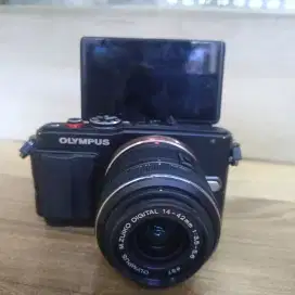 Kamera Mirrorless Olympus EPL 6