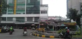Ruko Disewakan di Kebon Kacang Raya Ex Indomaret, Depan Grand Indonesi