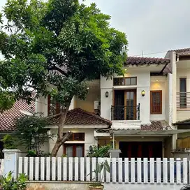 Rumah di Alam Segar Pondok Indah Jakarta selatan