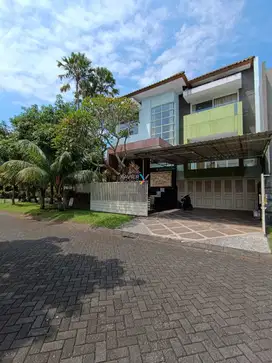 Dijual Rumah Hook Split Level di Perumahan Araya, Blimbing Kota Malang