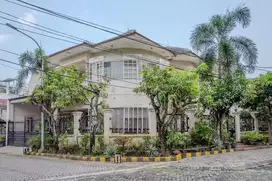 Rumah Hook Mewah, Furnish di Karah Indah dekat Ketintang