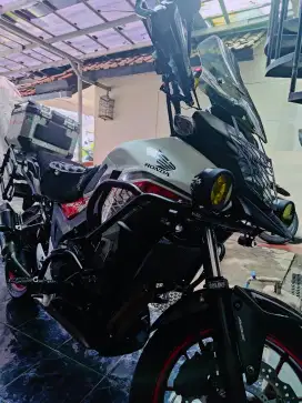 Moge Honda CB500X ABS Putih Istimewa