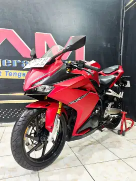 Honda CBR 250RR 2019 km 15rb asli bos.Anugerah Motor rungkut tengah 81