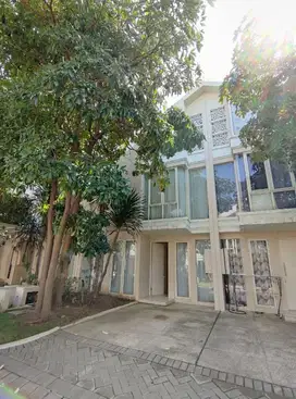 Jual rumah bagus siap huni di pakuwon city zimbali costa