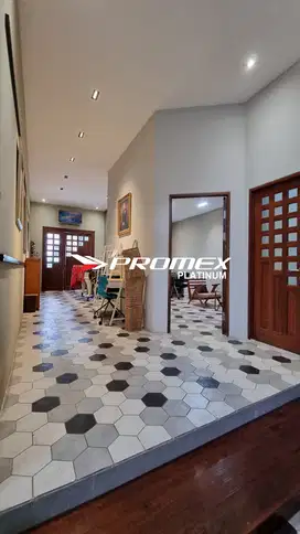 Disewa Ruang Usaha Peruntukkan Kantor Furnished di Hanglekir, Kby Baru