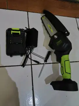 Gergaji Mesin Mini