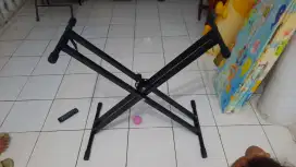 Stand / Kaki keyboard