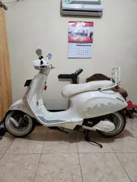 Vespa sprint iget modif justin bieber