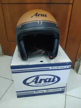 Helm arai classic air