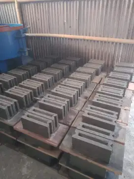 Batako press mesin.