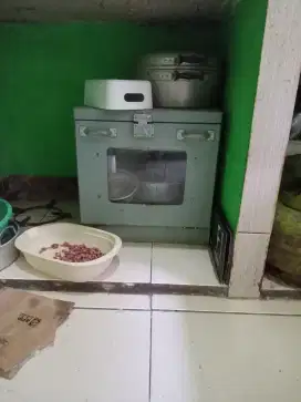 Di jual oven kompor ,kondisi bagus bahan tebal