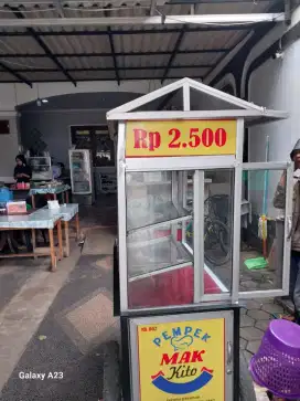 Di butuhkan penjual pempek keliling