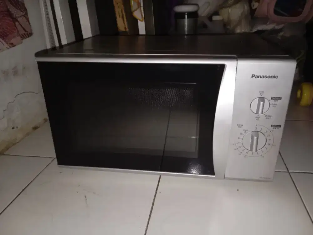 Jual microwave seken kondisi 90%