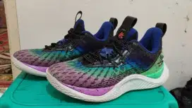 CURRY 10 size kids 37,5