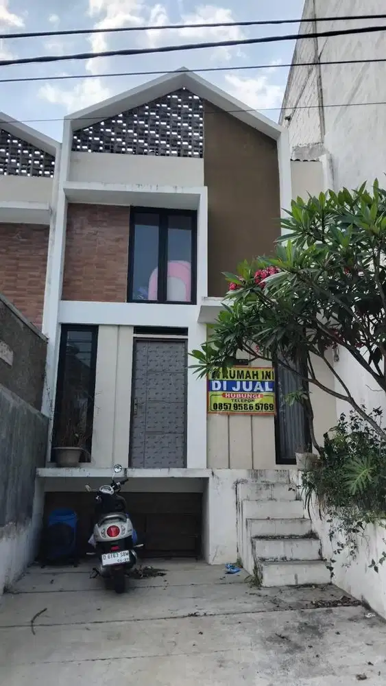 Dijual rumah padalarang belakang KBP