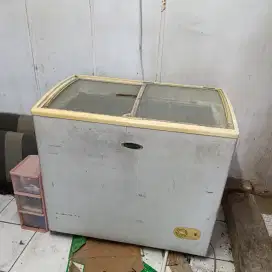Freezer frezzer sliding frigigate 300L