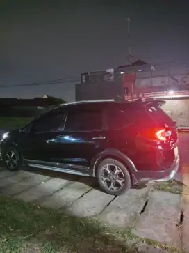 Honda BR-V prestige 2017 cvt  ( matic ) km under 30rb