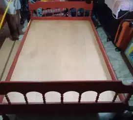 Jual tempat tidur kayu