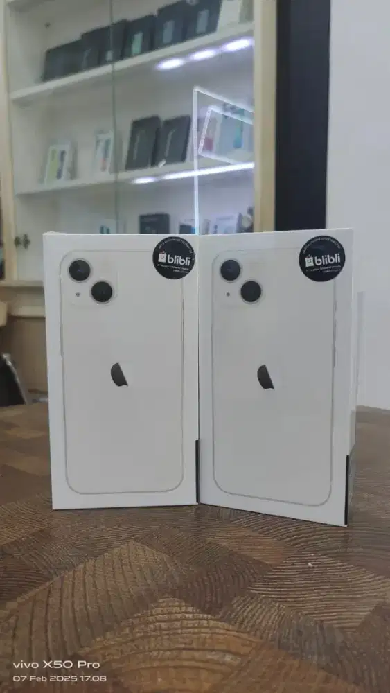 iPhone 13 128 GB starlight new segel bergaransi resmi