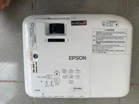 Proyektor Epson S400