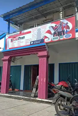 Papan / plang reklame