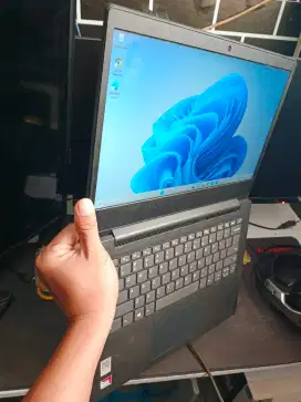 Laptop lenovo ideapad s145
