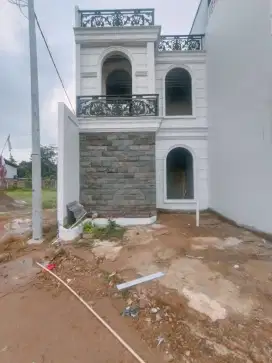 Rumah 2 lantai dekat 3 pintu tol cijago cibubur cimanggis 1M an dp 0