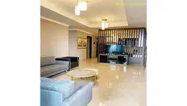 Exclusive Apartment with spacious master bedroom w/ soundproof window