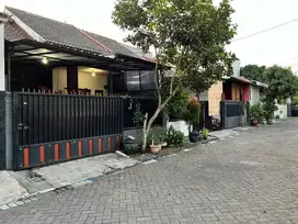 Rumah di Area Cluster Perumahan Gadang Sukun