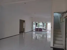 Rumah Dharmahusada indah tengah jual sewa